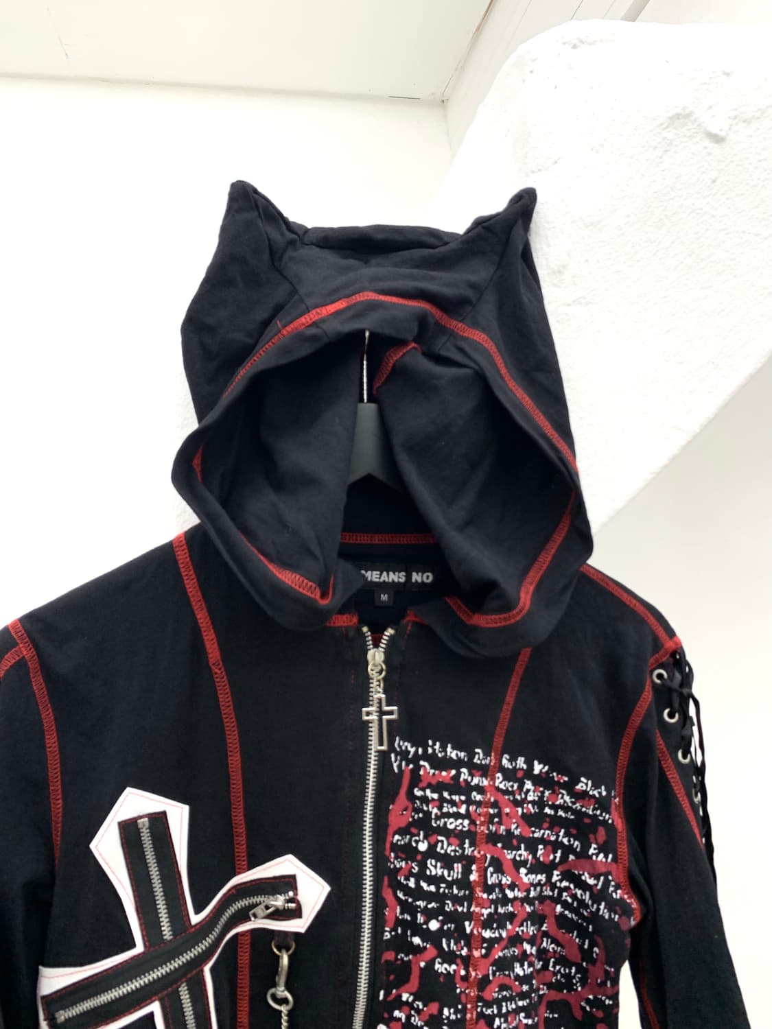 Crucifix cat punk chainsaw hoodie  상품이미지3