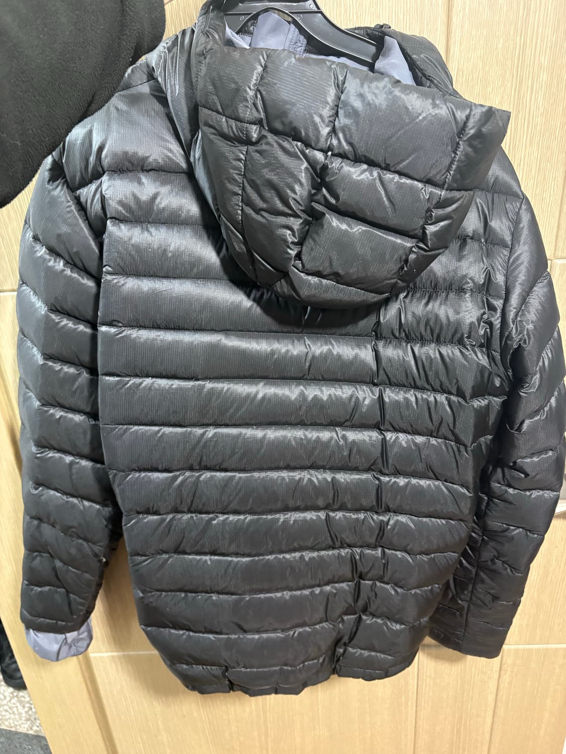 산산기어 23FW 서픽스 퍼퍼 자켓 블랙 3 상품이미지3