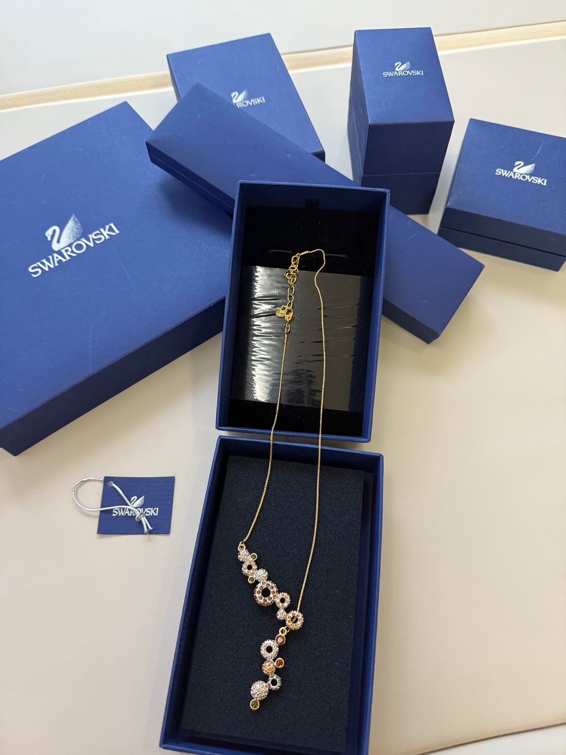 새상품.정가29) 스와로브스키 크리스털 플로럴 드롭 네크리스 목걸이 금  상품이미지2