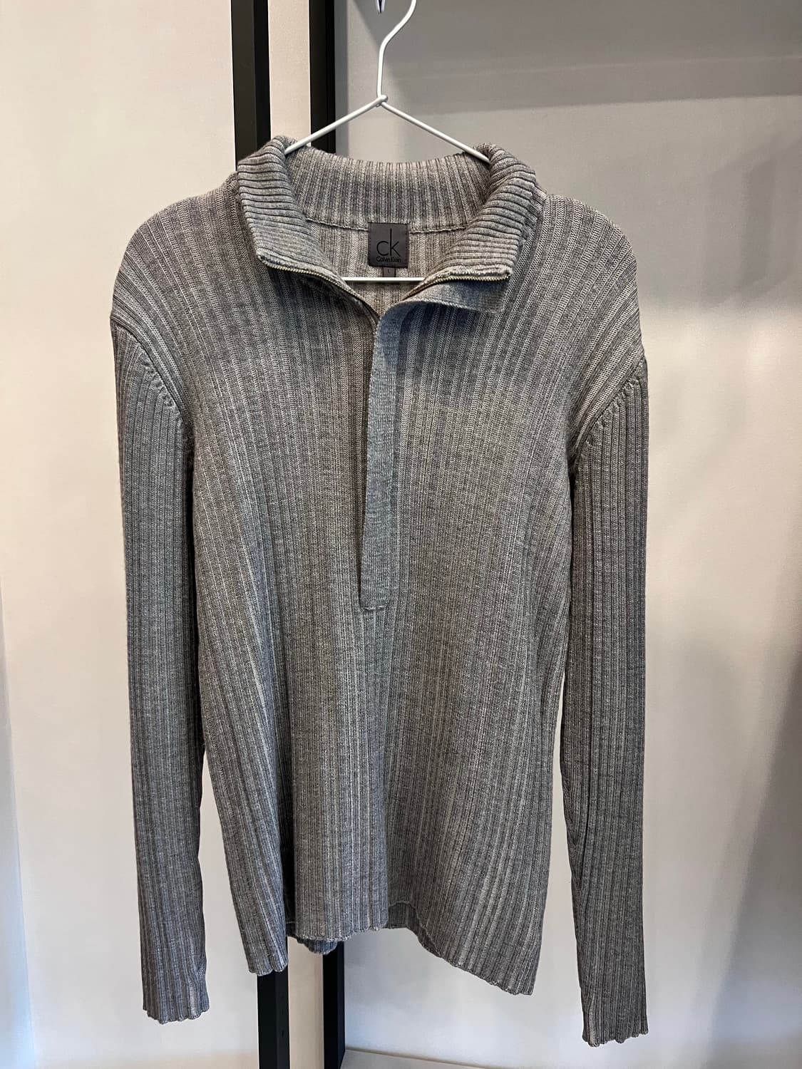 Calvin Klein Grey Knit 상품이미지1