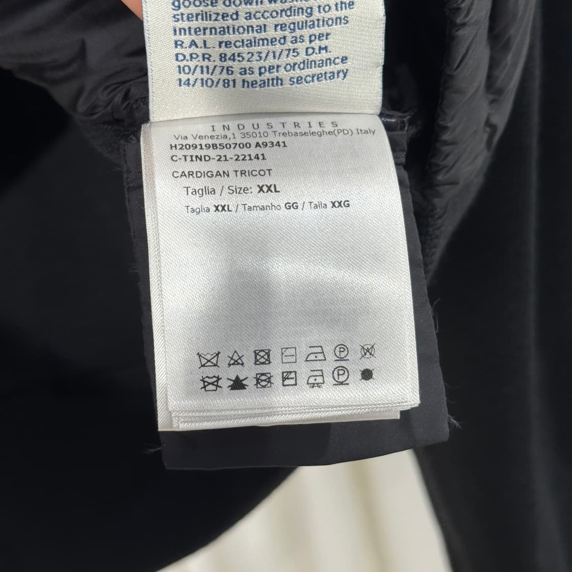 (2XL) 몽클레어 김현우 트리콧 니트패딩 신형 상품이미지9