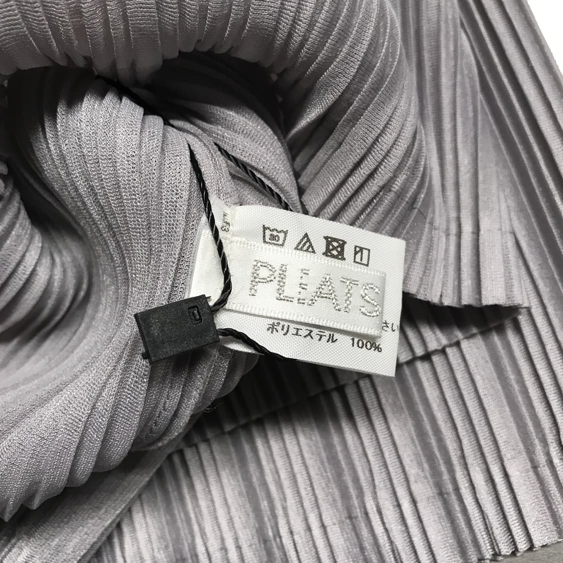 이세이 미야케 플리츠 플리즈 넥워머 그레이 상품이미지3