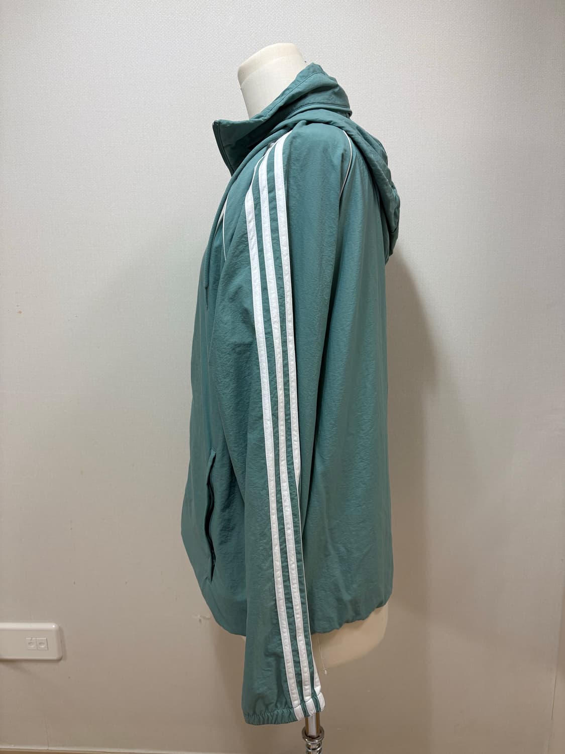 아디다스 adidas original 민트 바람막이 져지 상품이미지2