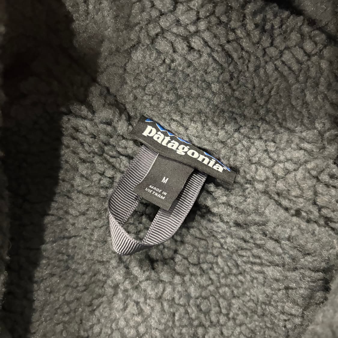 파타고니아 블랙&그레이 쉘드 레트로 X 플리스 풀오버 상품이미지3
