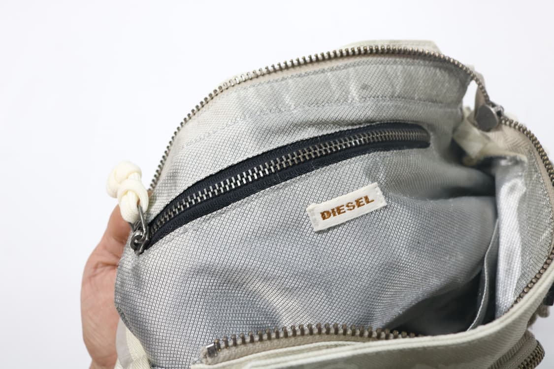 DIESEL 디젤 빈티지 카모 패턴 자카드 로고 스트랩 숄더백 상품이미지8