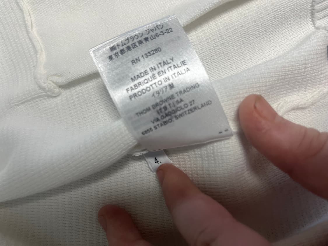 [새상품] 톰브라운 암밴드 스트라이프 가디건 화이트 4사이즈 상품이미지4