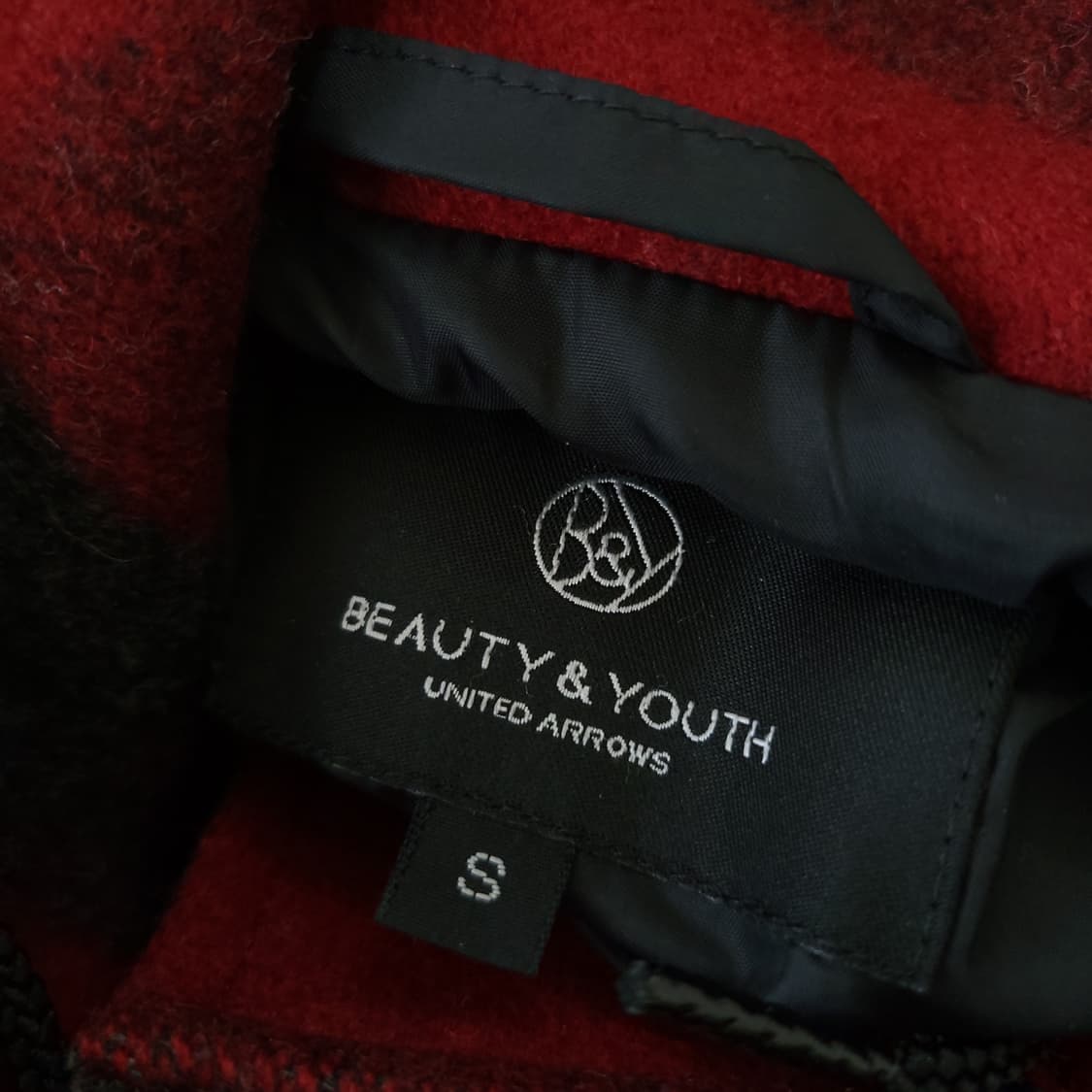 뷰티 앤 유스 후드점퍼 s 1031 상품이미지3