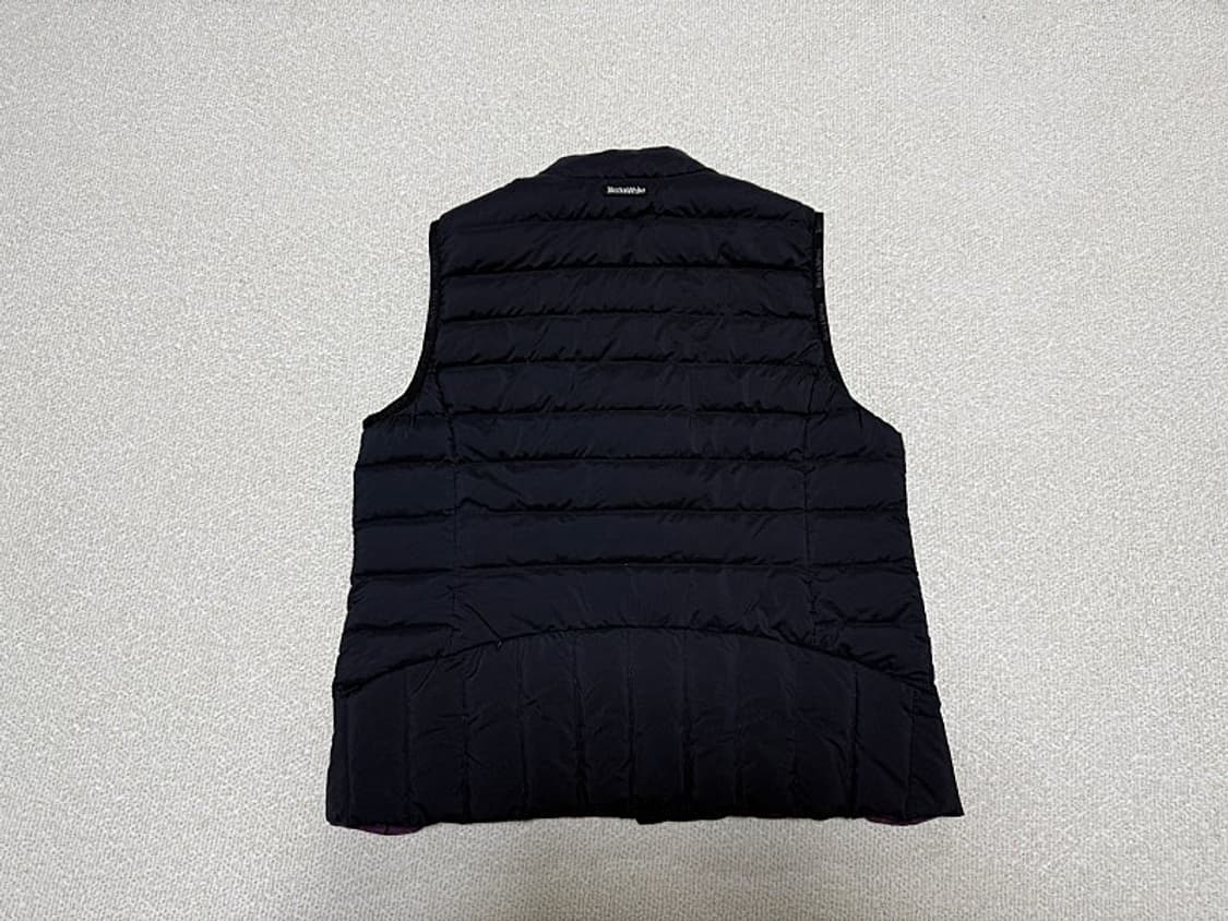 블랙앤화이트 구스다운 경량패딩 조끼 여성용 100호 77사이즈 상품이미지4