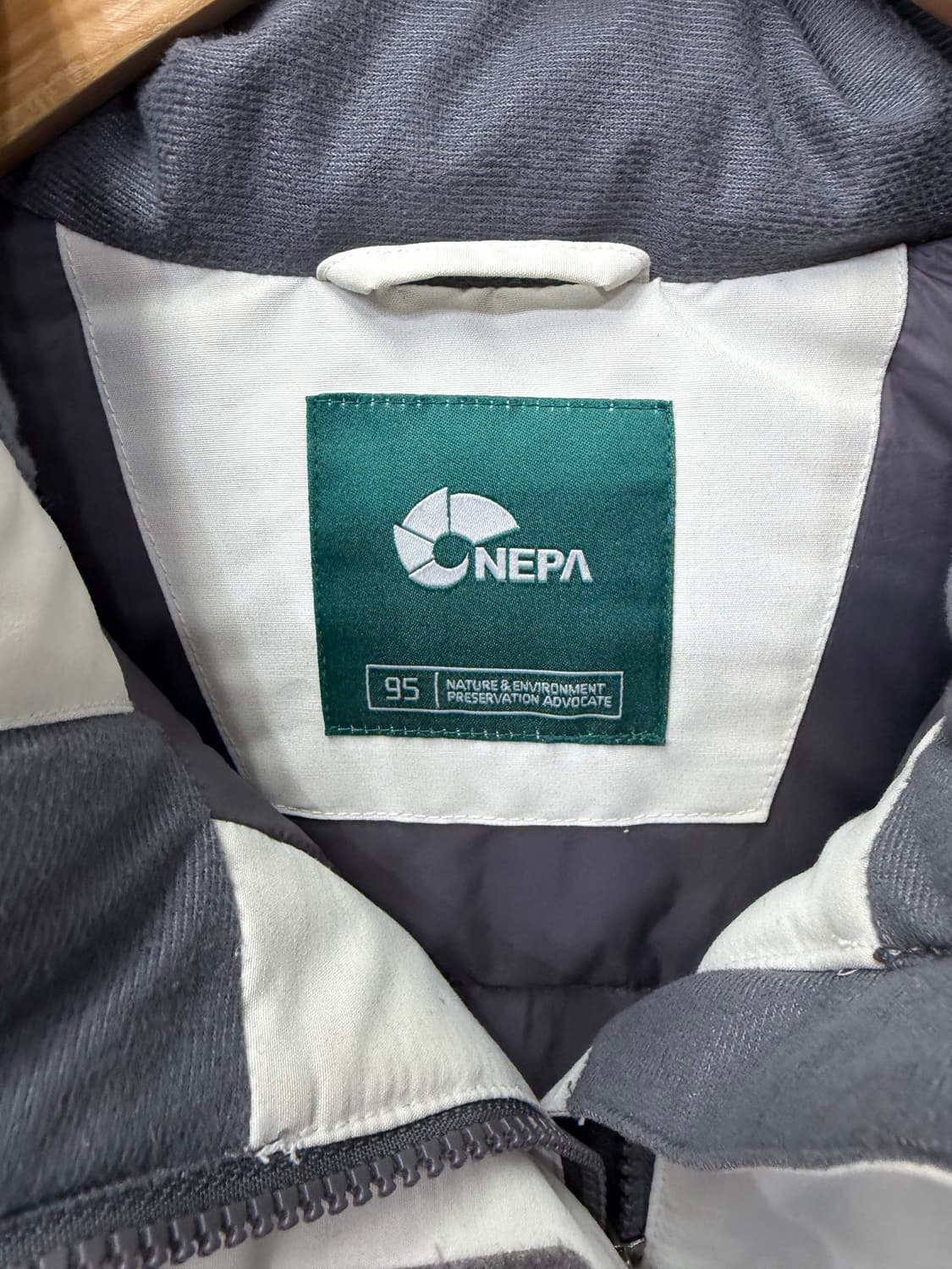 정품) 네파 여성 패딩 아이보리 퍼 후드 95 상품이미지7