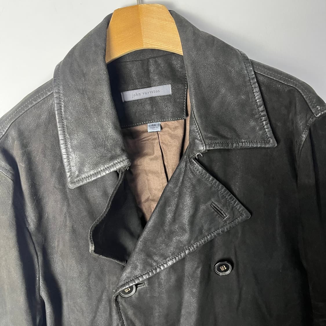 [John Varvatos] 고트 스웨이드 더블 브레스트 트렌치코트 상품이미지2