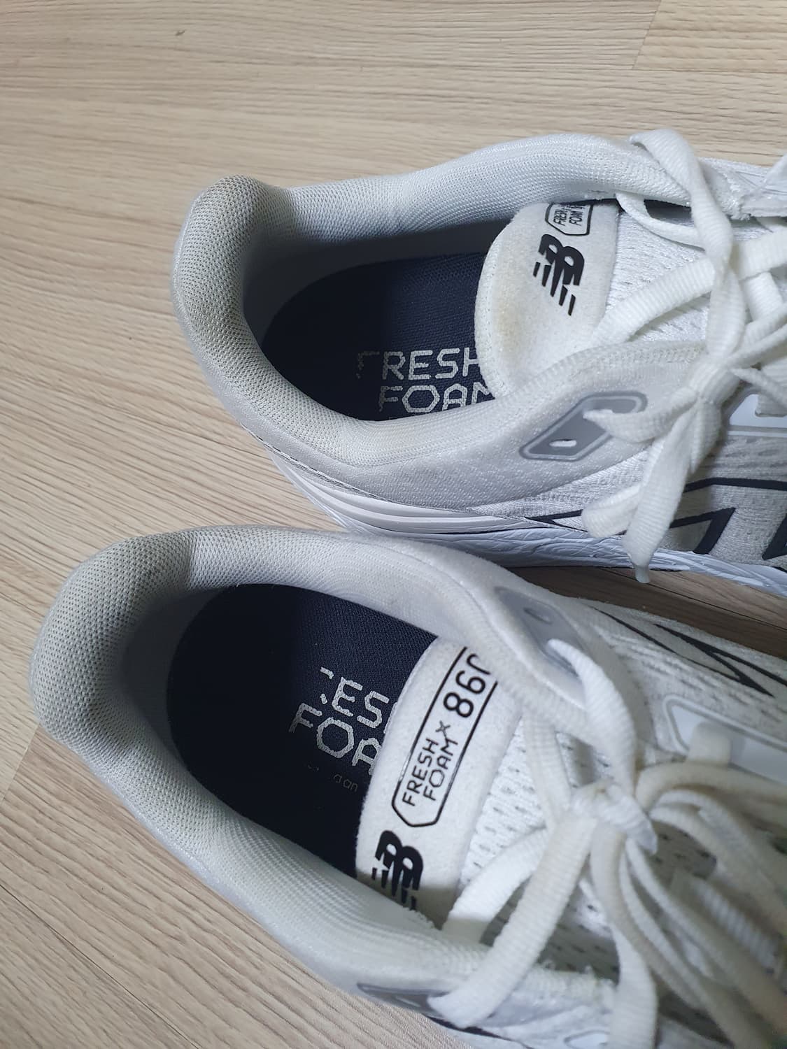 뉴발란스 860 프레쉬폼 운동화 300 상품이미지8