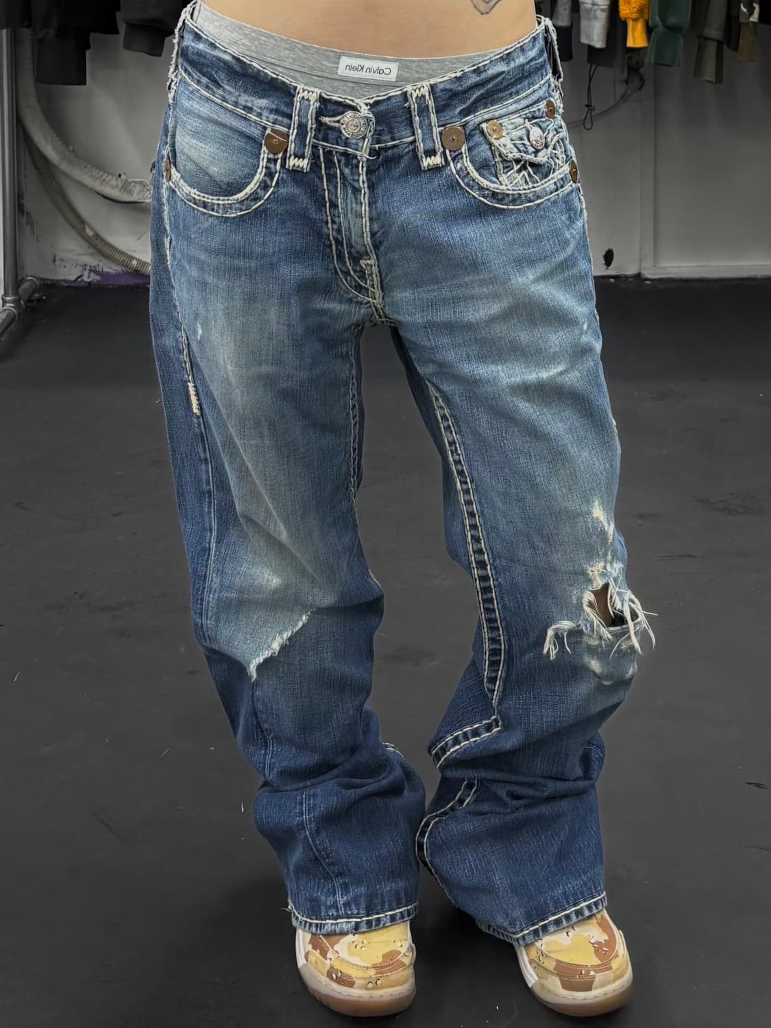 트루릴리전 조이 슈퍼티 데님팬츠 상품이미지1