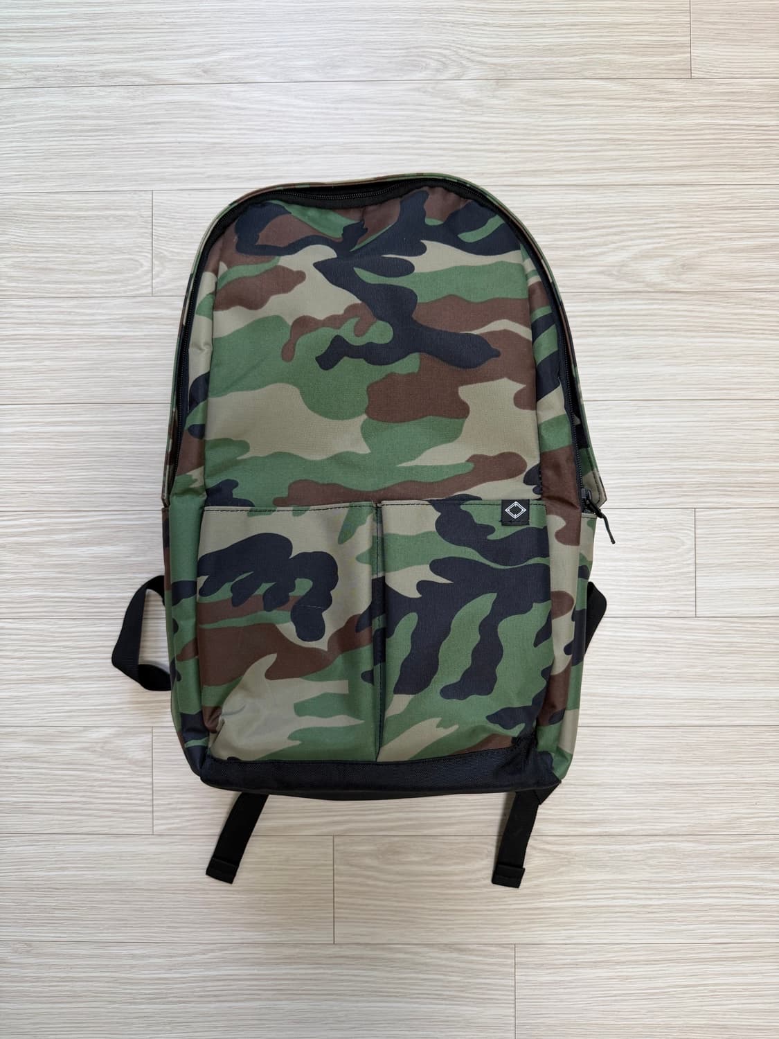비엘씨브랜드 모티브 데이백 카모 상품이미지1