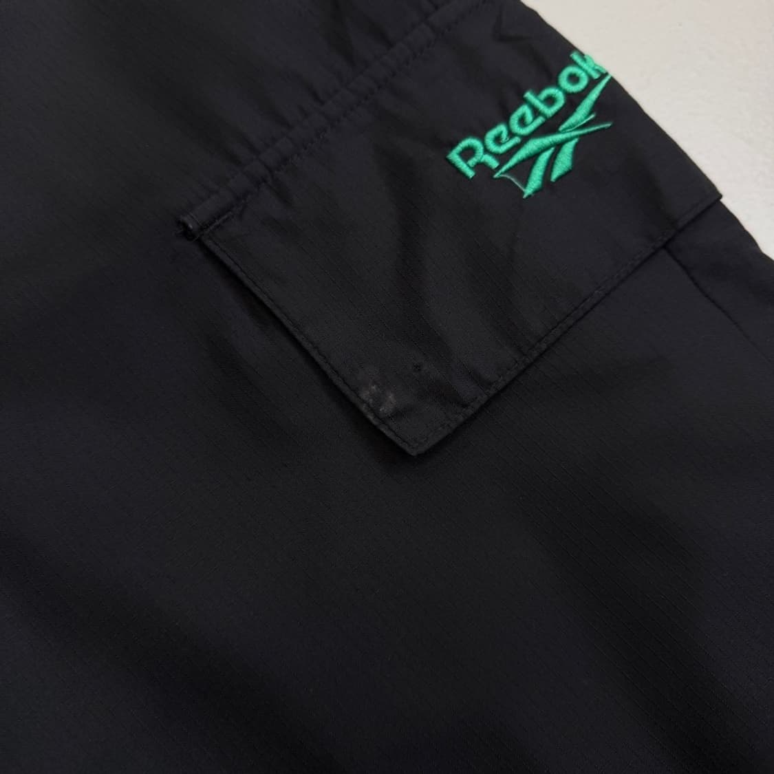 리복 00s 올드스쿨 카고 바람막이 트랙팬츠 상품이미지4