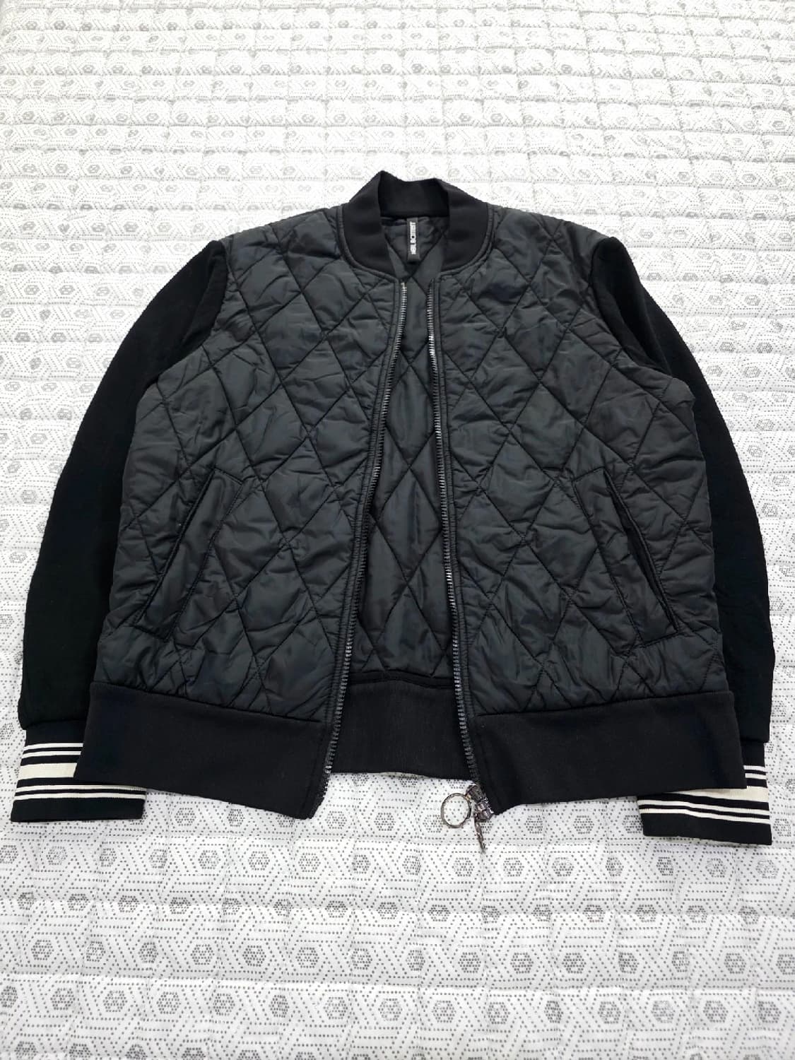 닐바렛 블랙 퀼팅 봄버 자켓 M 상품이미지3