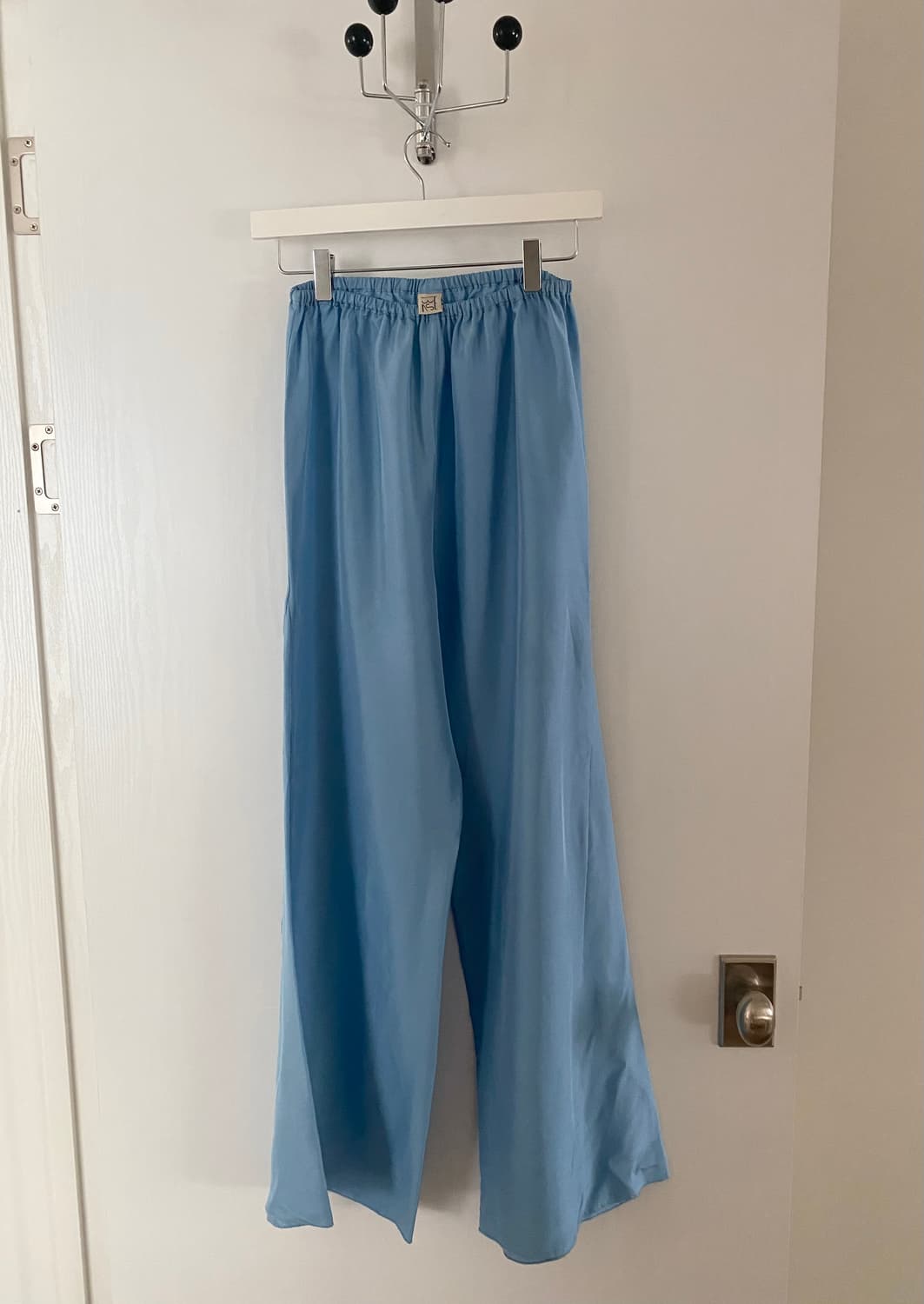 baserange silk pants 상품이미지2