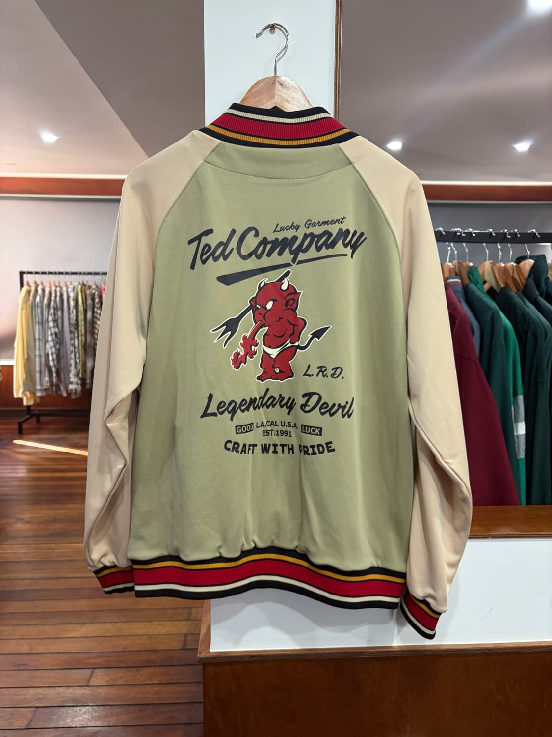 테드 컴퍼니 럭키 데빌 져지 자켓 XXL 상품이미지4