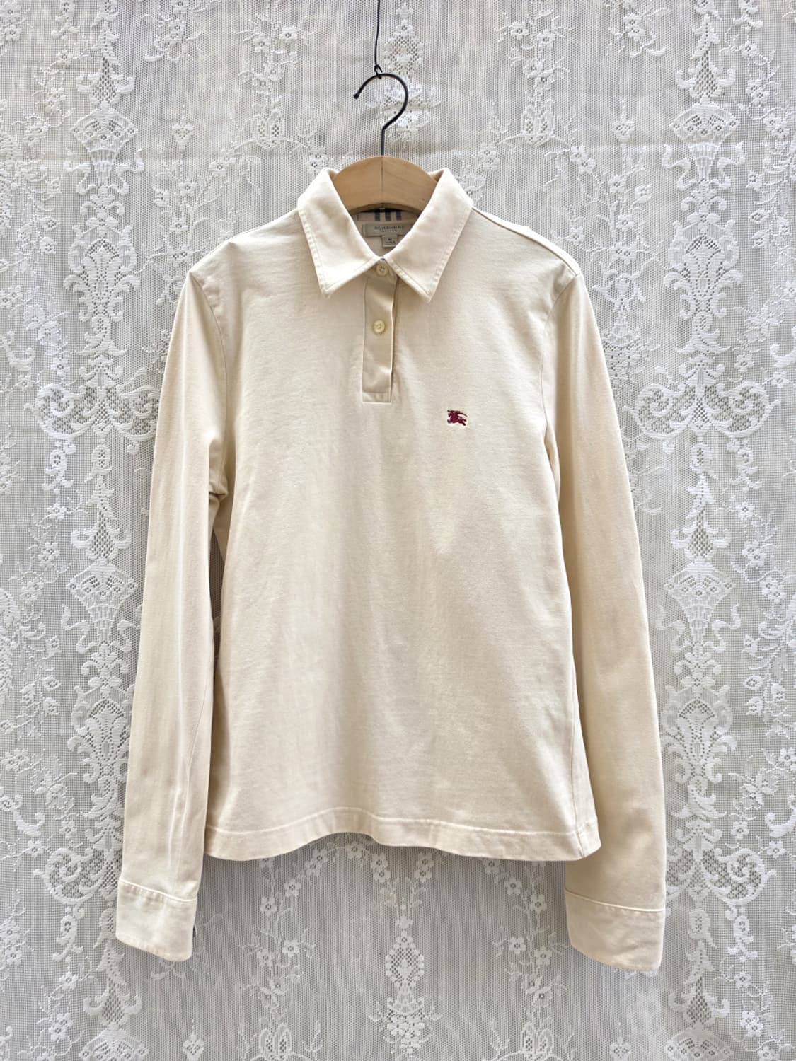 버버리 런던 긴팔티셔츠 상품이미지1