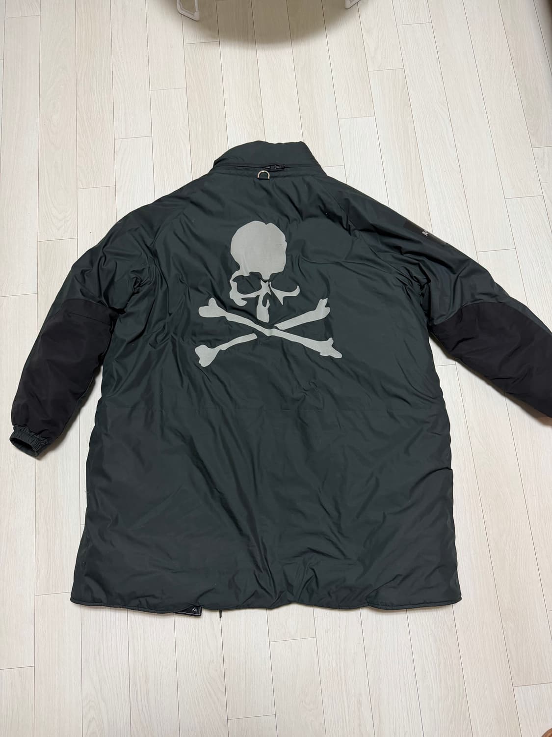 와일드띵스 x 마스터마인드 몬스터파카 상품이미지1