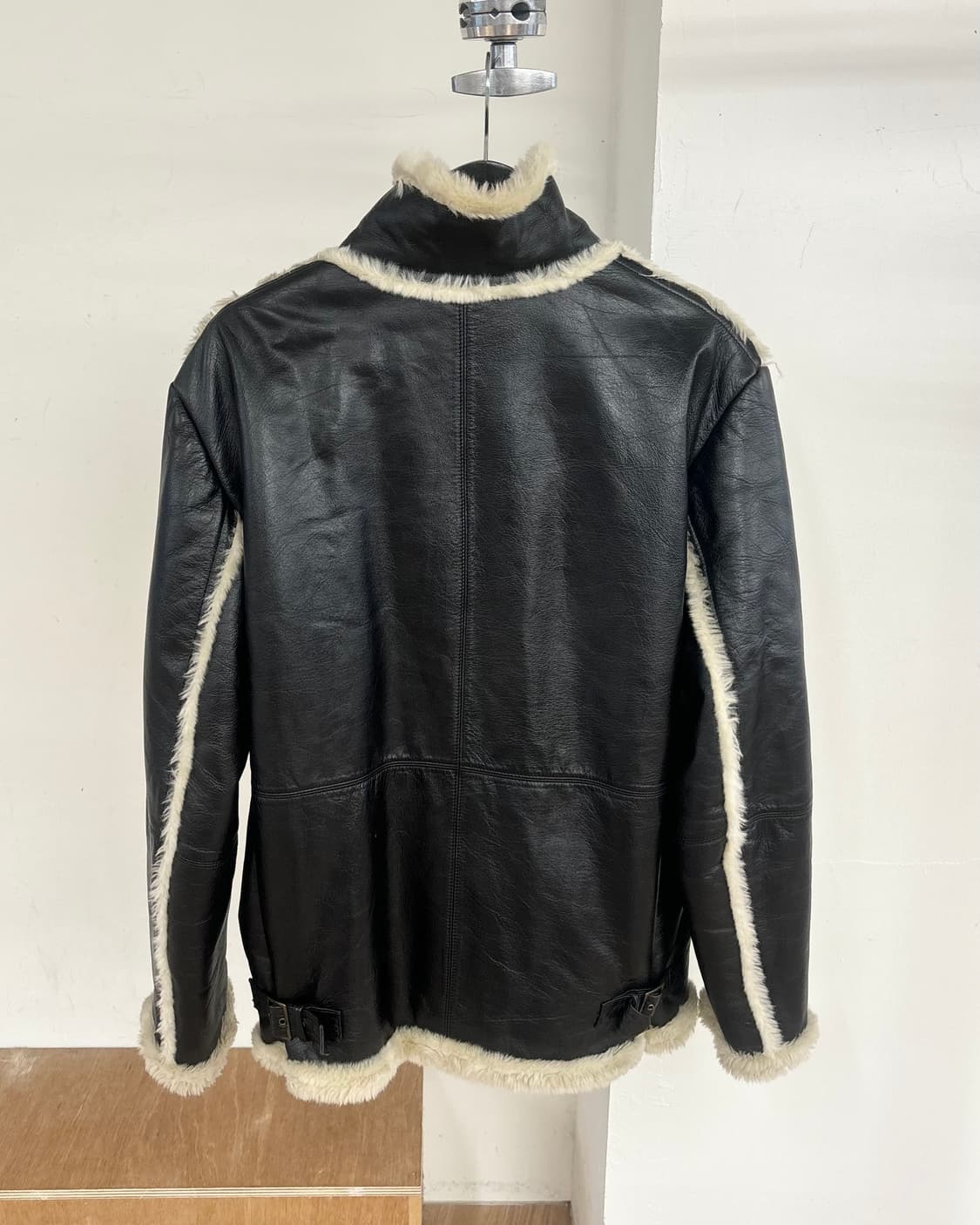 도그 하우스 블랙 무스탕 자켓 상품이미지6