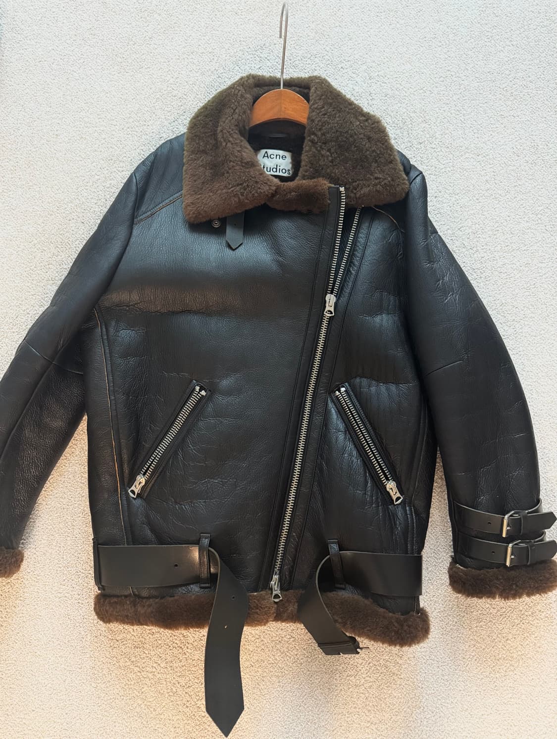 아크네 무스탕 상품이미지2