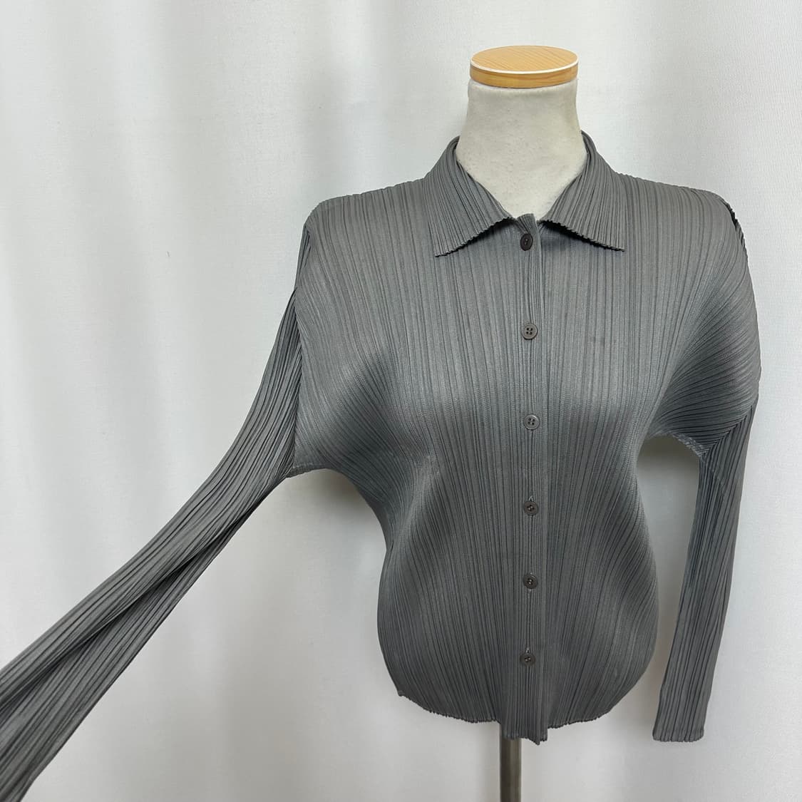 플리츠플리츠 여자 스판 주름 가디건 (44-55추천) EOI 상품이미지2