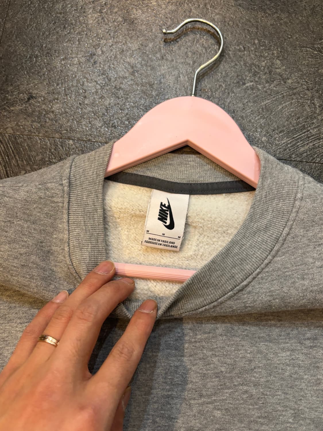 나이키 여성 크롭 맨투맨 M사이즈 상품이미지4