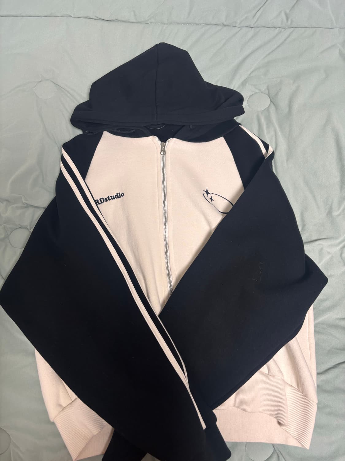 크로스드레슬리 후드집업 크림 1 상품이미지1