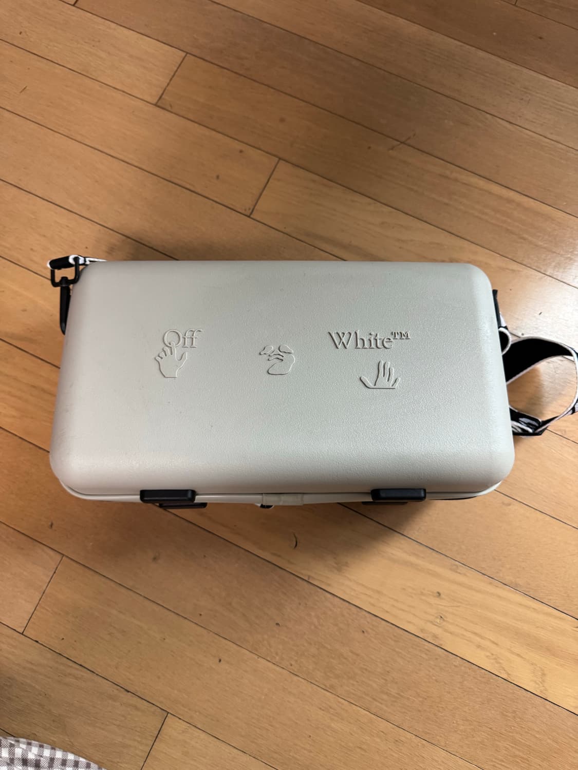 아모레퍼시픽 오프화이트 상품이미지3