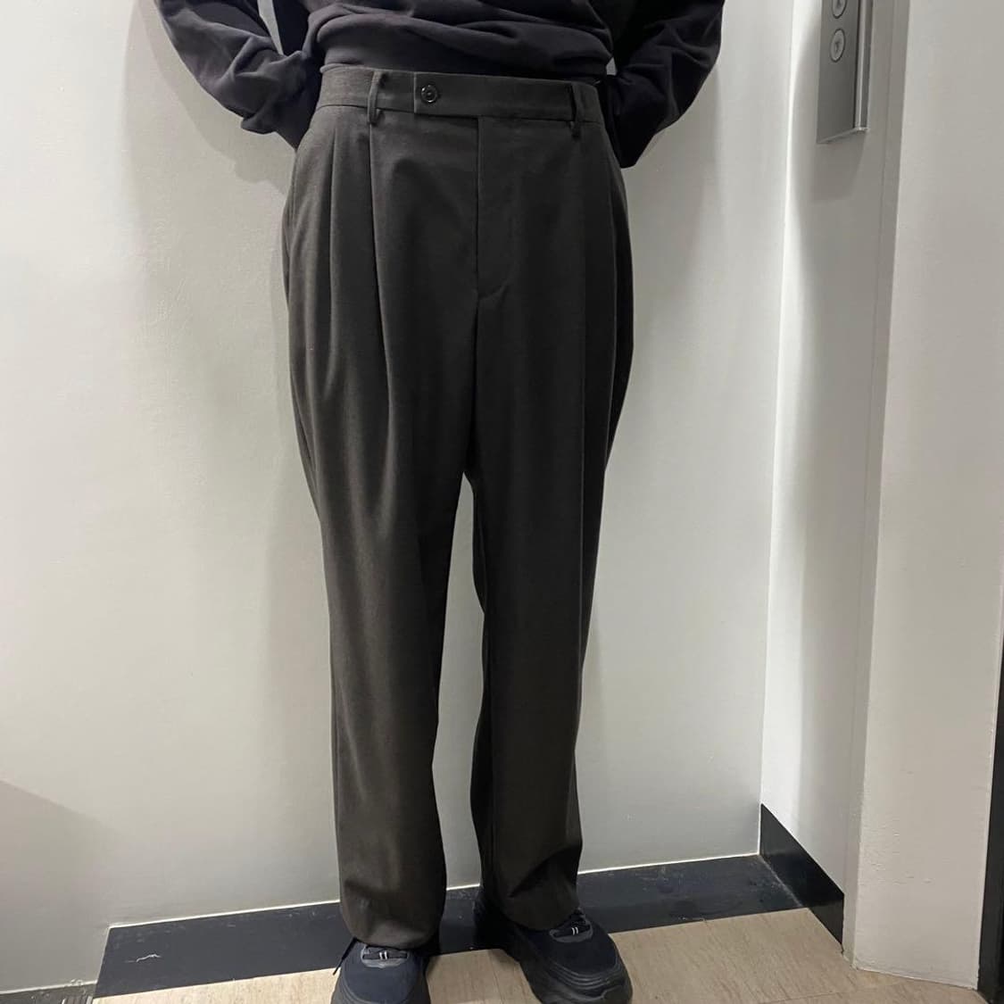 [3] Auralee 오라리 울 풀링 플란넬 슬랙스 상품이미지1