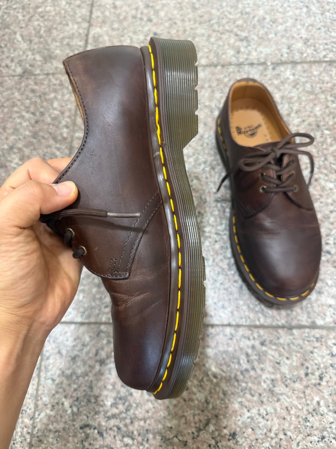 닥터마틴 브라운 AW009 UK6(250-255) 상품이미지4