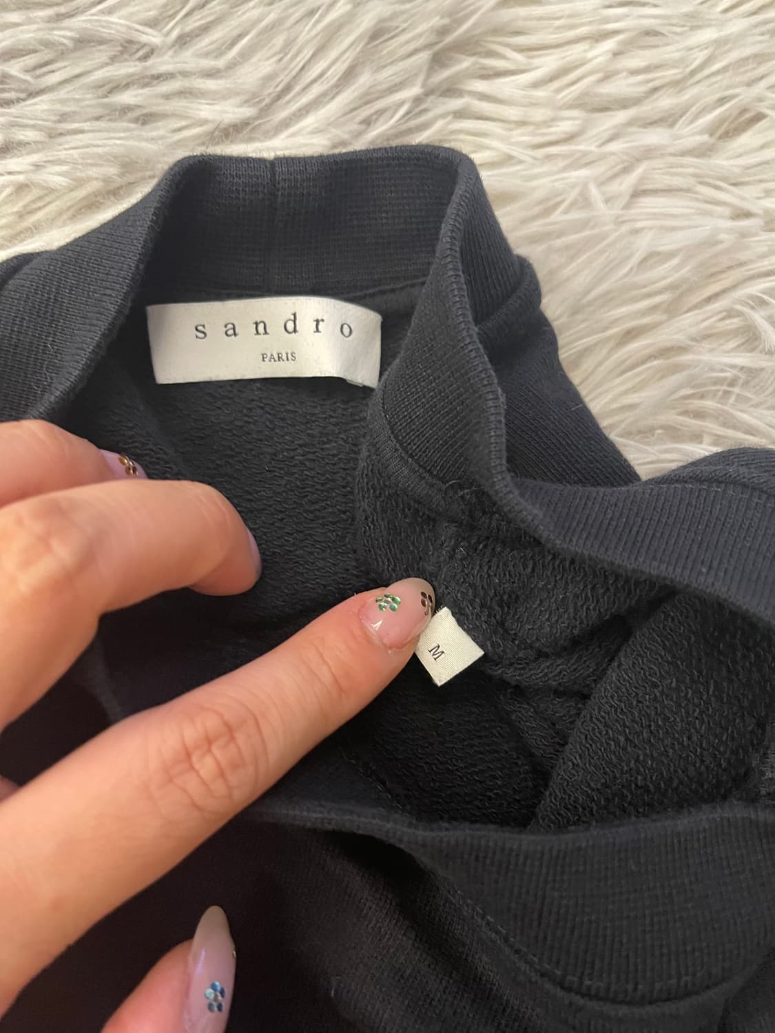 산드로 맨투맨 블랙 Peace 하트 자수 상품이미지2