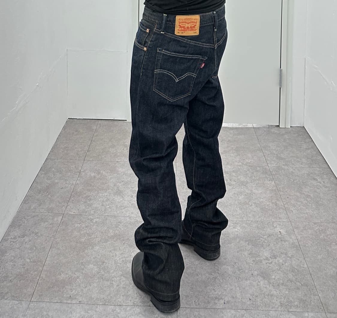 Levi's 541 Dark Rinse Denim Jeans 상품이미지4