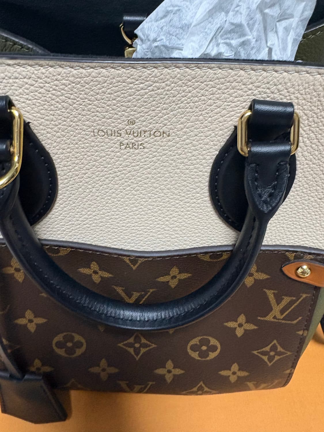 루이비통 폴드도트 pm 상품이미지2