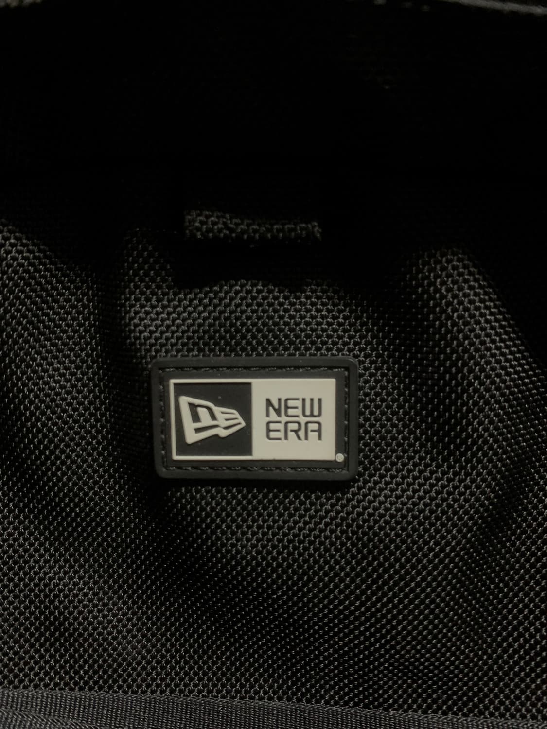 뉴에라 블랙 백팩 상품이미지3
