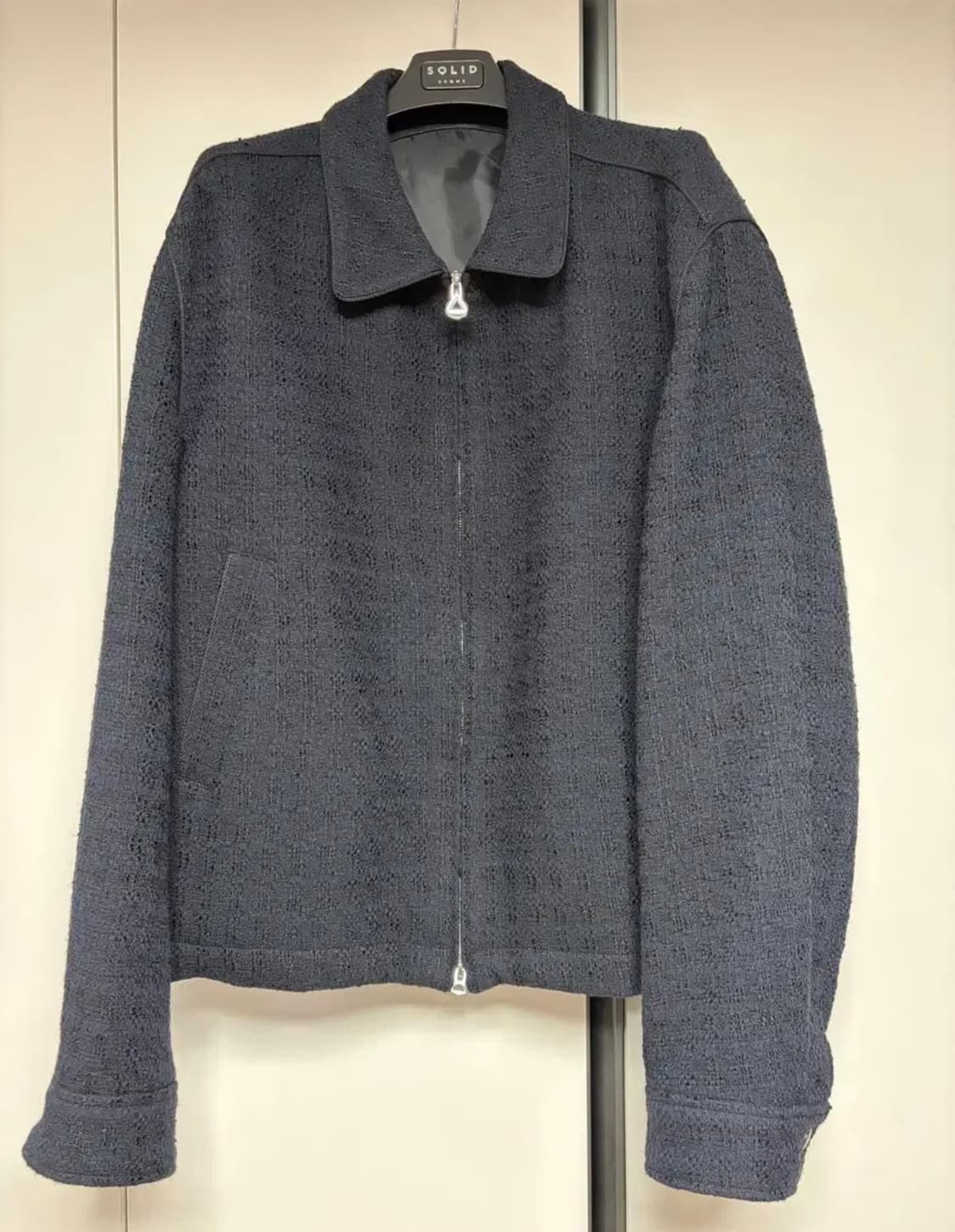 (52사이즈 1회착) 솔리드옴므 25SS 블랙 트위드 자켓  상품이미지2