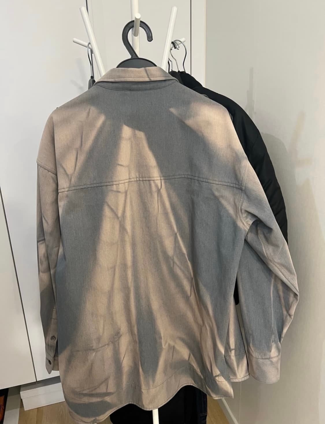 [L] 지용킴 23aw 썬블리치드 셔츠 상품이미지2
