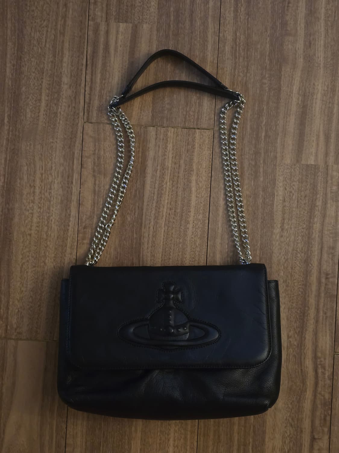 Vivienne Westwood 빅로고 레더 숄더백 상품이미지1
