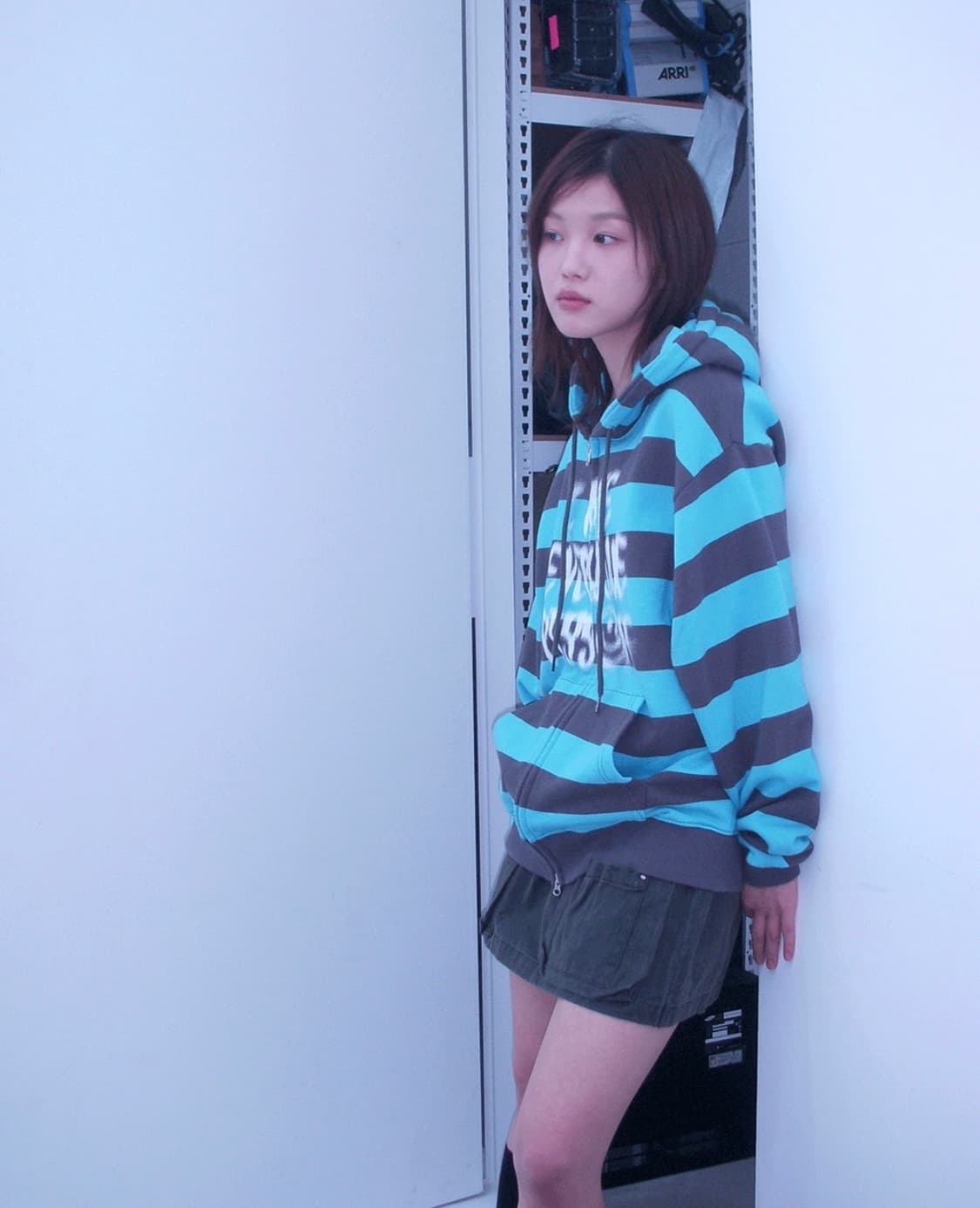 Istkunst 이스트쿤스트 후드집업 상품이미지1