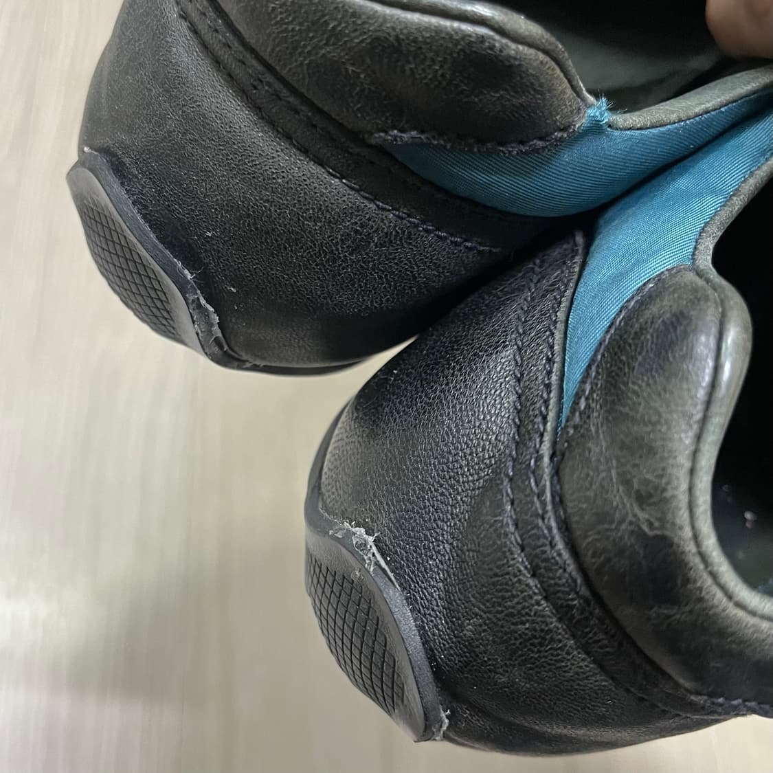 [285-290] 프라다스포츠 플랩 스니커즈 상품이미지7