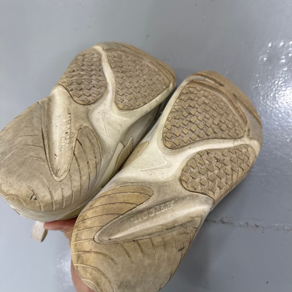 240 나이키 에어 줌 2K 0209T 상품이미지4