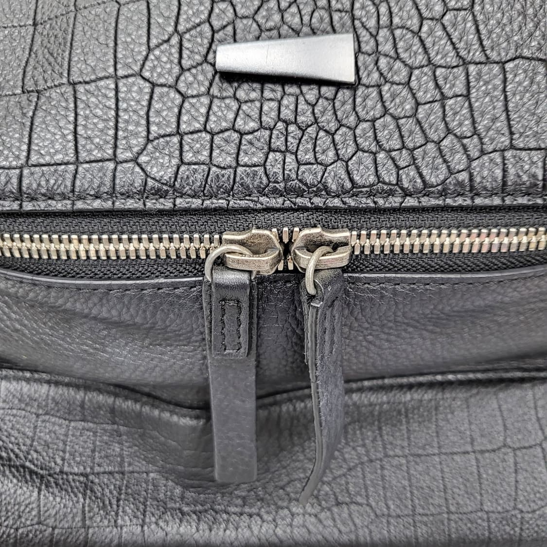 상태좋은 루즈 앤 라운지 정품 천연가죽 백팩
INTIMO BACKPACK 상품이미지2