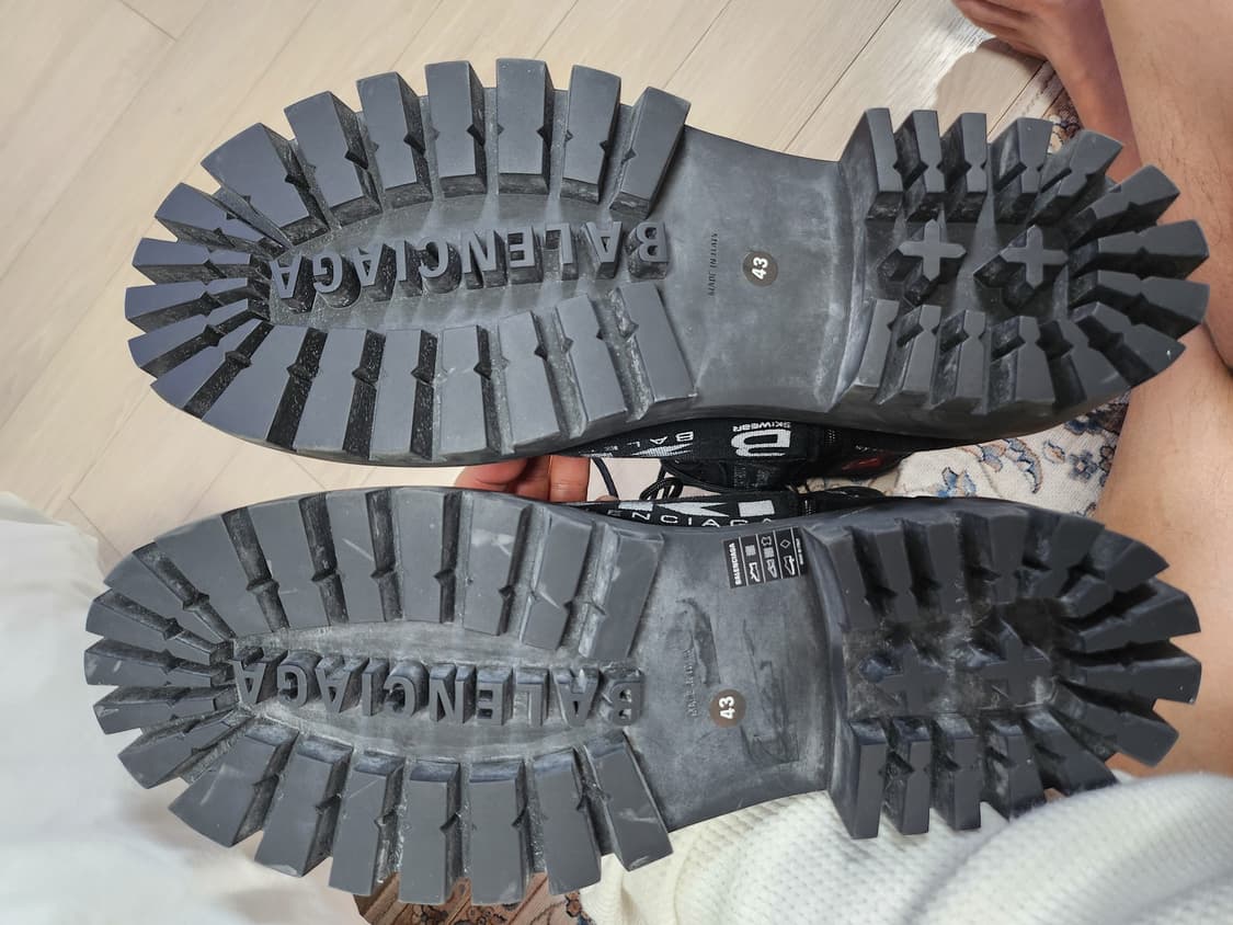 [43]발렌시아가 컴뱃 스트라이크 부츠 블랙 상품이미지4