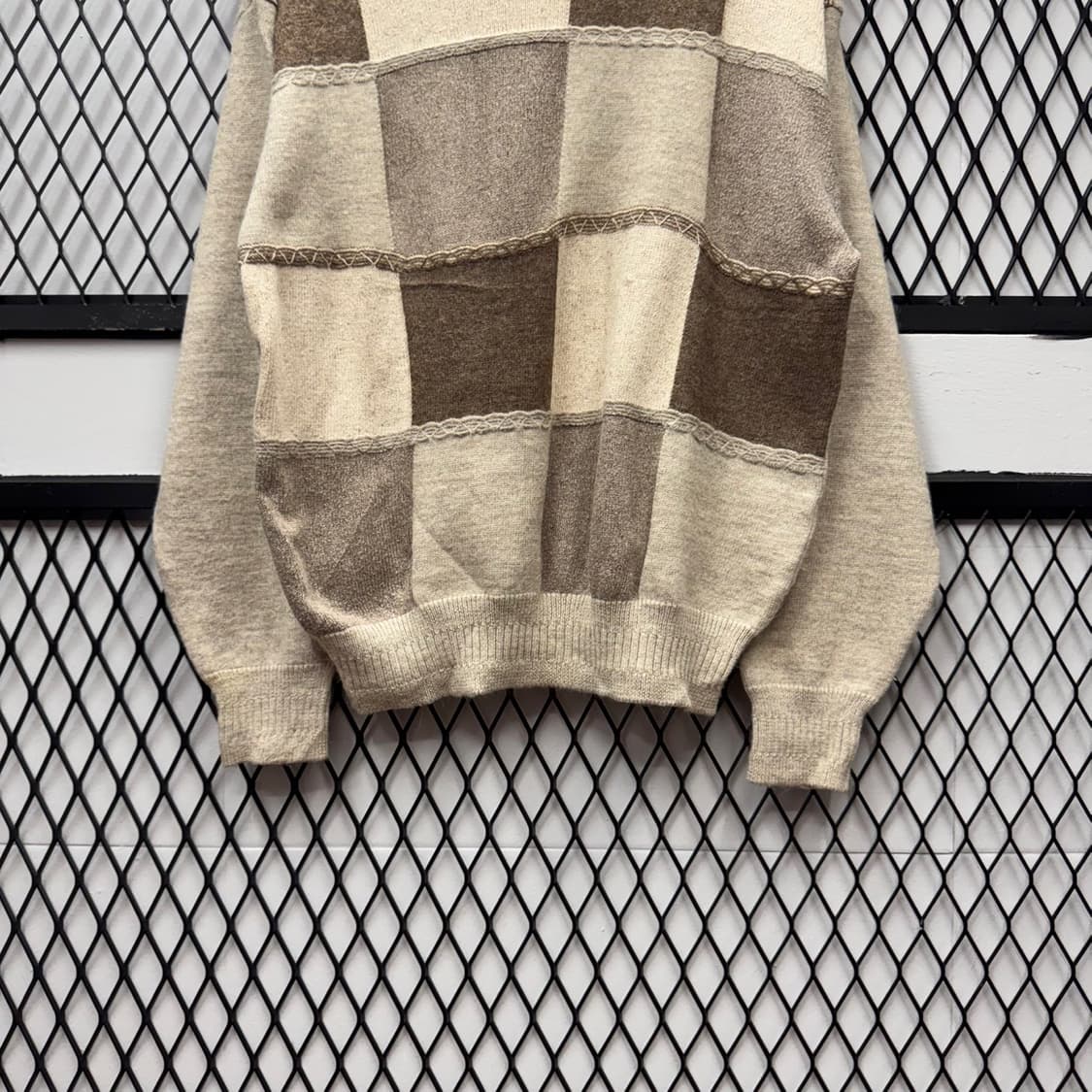 JPN VTG 블록패턴 울 니트 가디건 자수 디테일 아이보리 상품이미지4