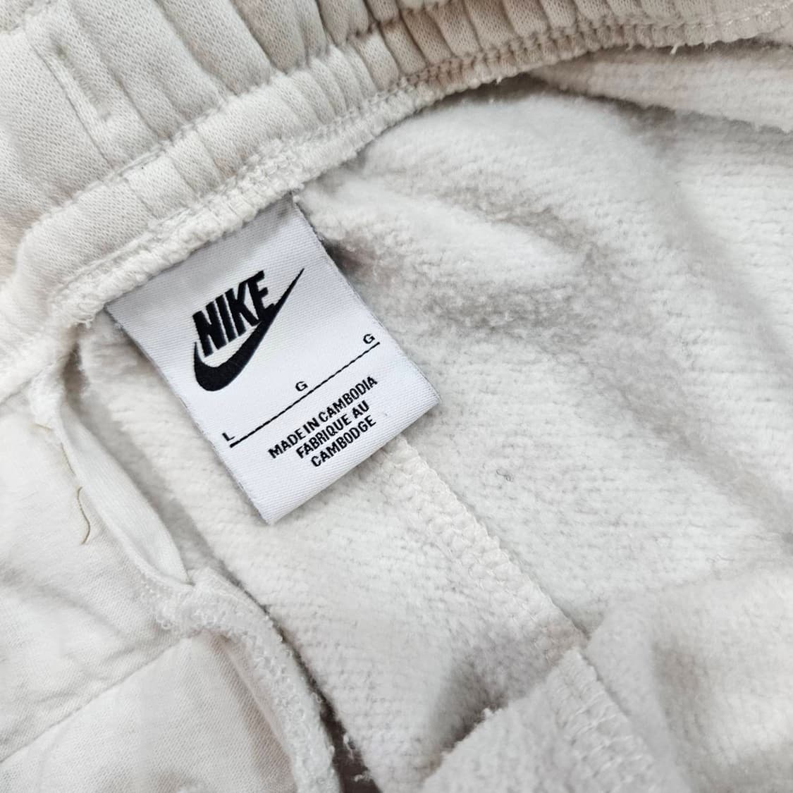 나이키 클럽 플리스 팬츠 팬텀
L size
 상품이미지4