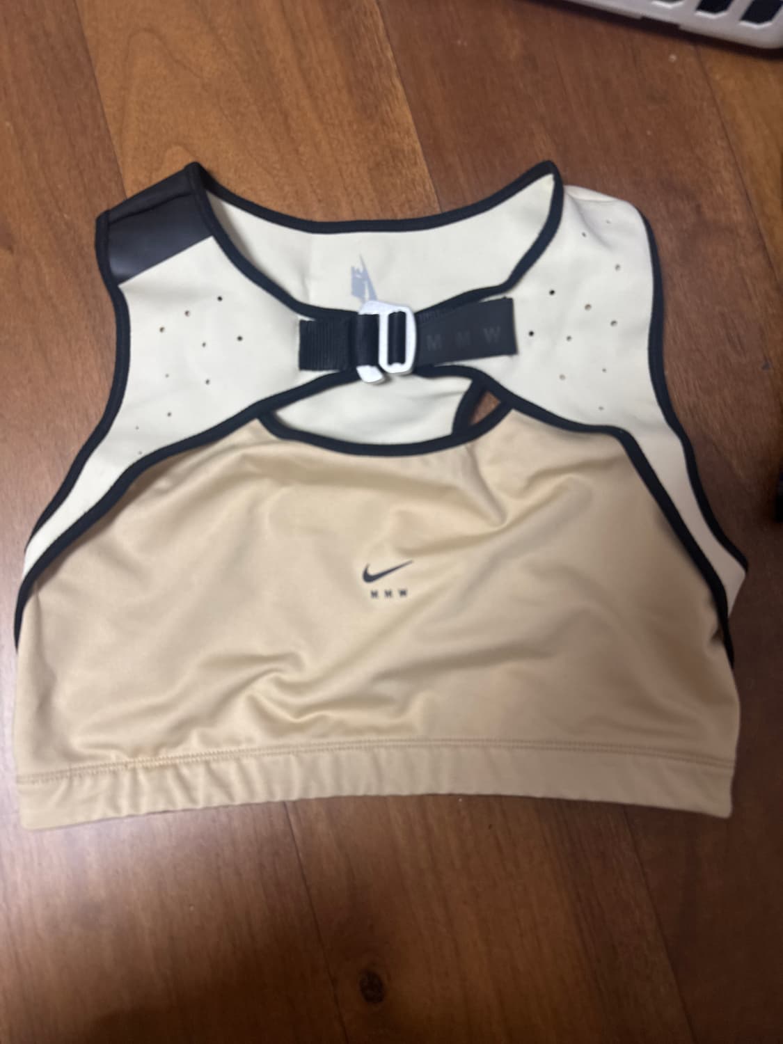 나이키 x 매튜윌리엄스 콜라보 브라탑 상품이미지1