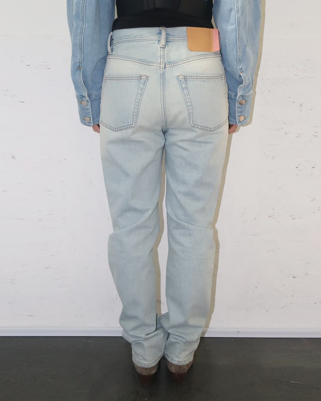 아크네 스튜디오 스트레이트 핏 데님 진 상품이미지3