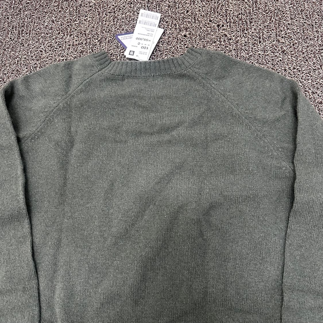 [새상품] TOPTEN 탑텐 여성 니트 카키 100사이즈 상품이미지5