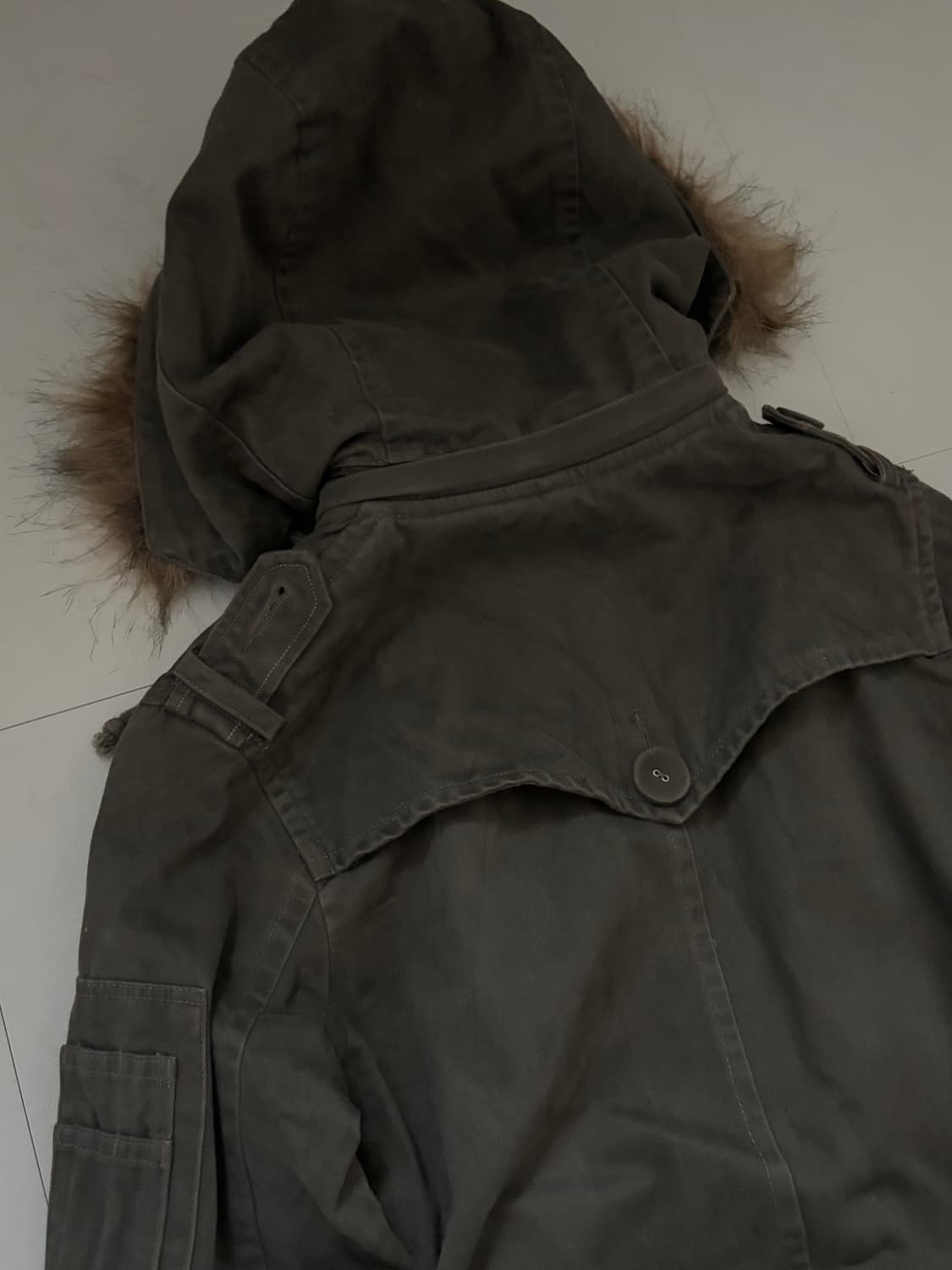 • Khaki High-Neck Fur Hooded Bomber Jack 상품이미지6
