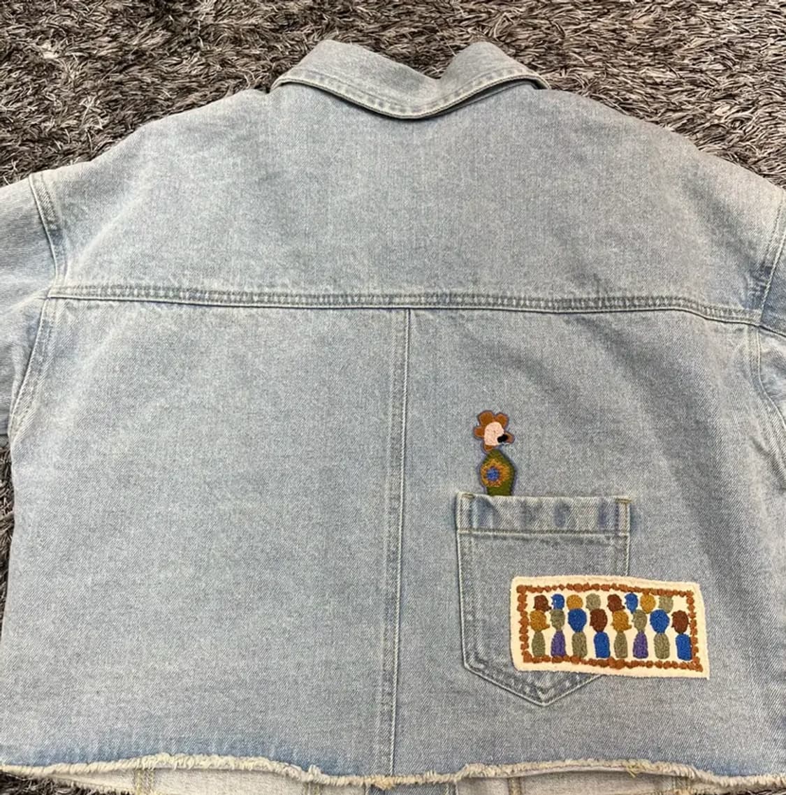 오즈세컨 여성 패치 데님 크롭 자켓 (0) 상품이미지4